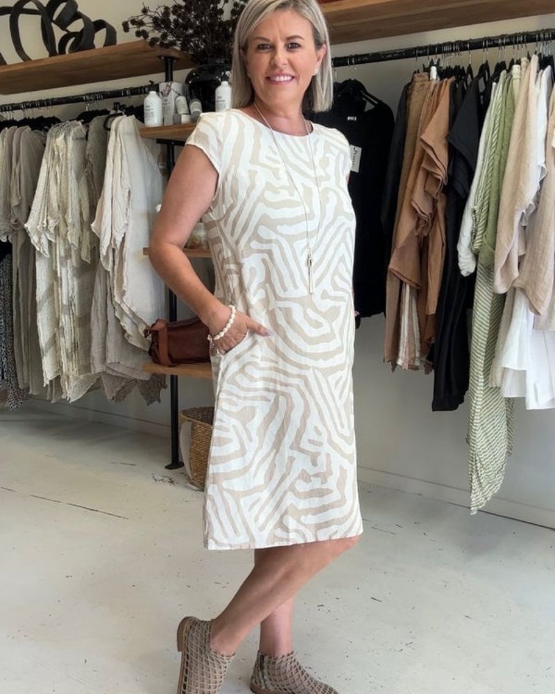 Nelia - Robe d'été avec col rond et joli imprimé