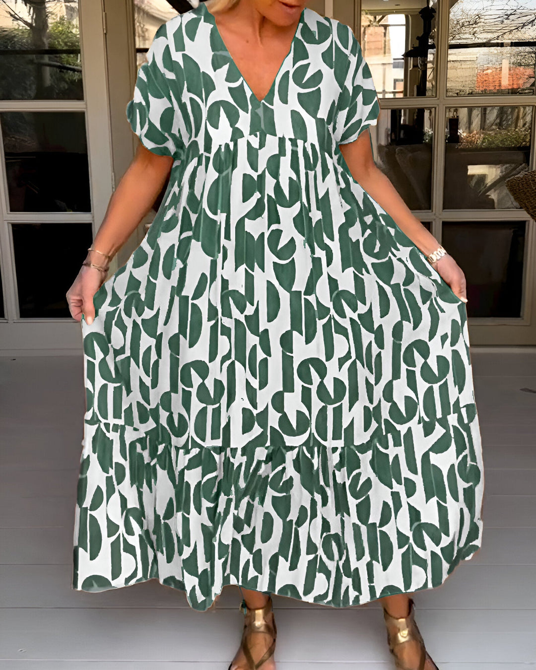 Felicia - Robe à col en V légère