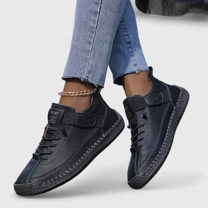 Kymberleigh  Sneakers Clara Monroe