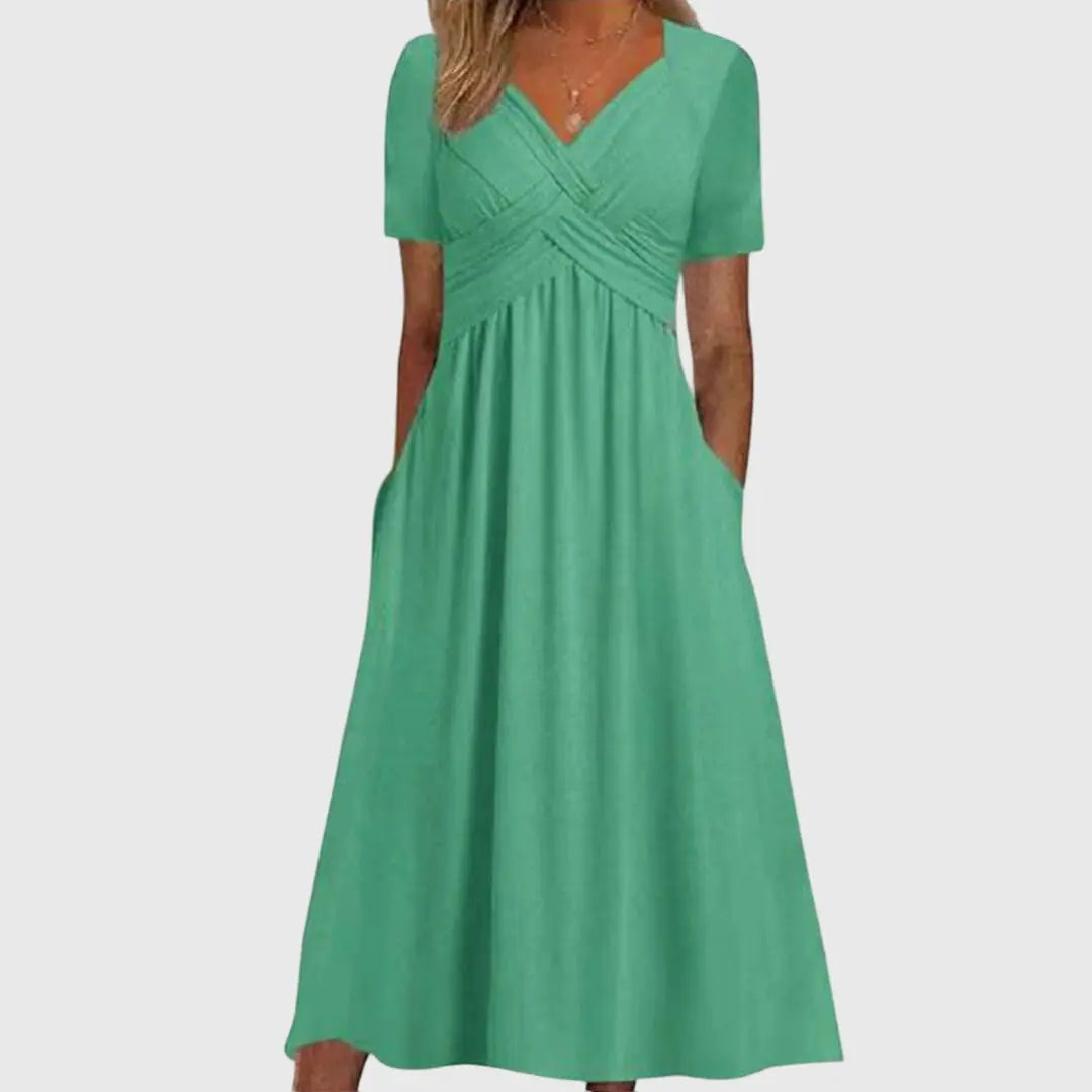 Amanda - Flattering Dress Clara Monroe