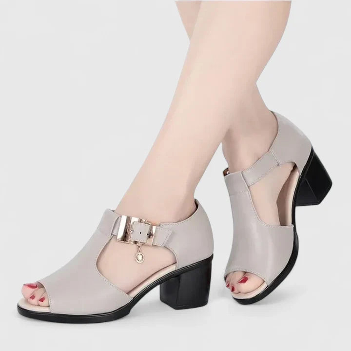 Lyzanne | Elegant Sandals Clara Monroe