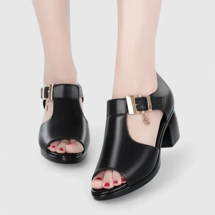 Lyzanne | Elegant Sandals Clara Monroe