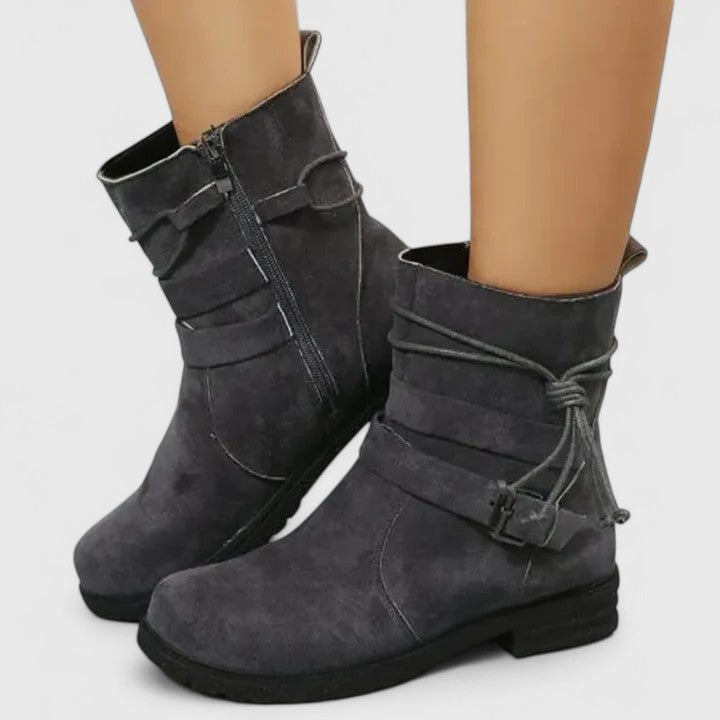 Emily | Sophisticated Boots Clara Monroe
