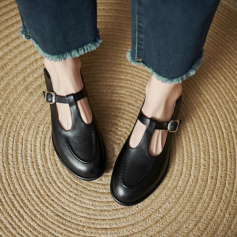 Sarah | Low Heeled Pumps