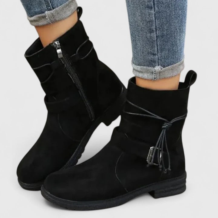 Emily | Sophisticated Boots Clara Monroe