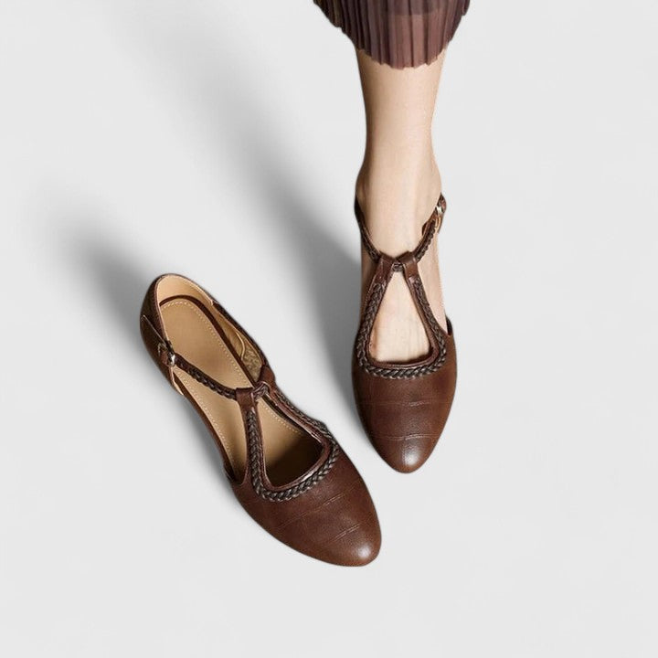 Delphine | Elegant Flat Sandals Clara Monroe