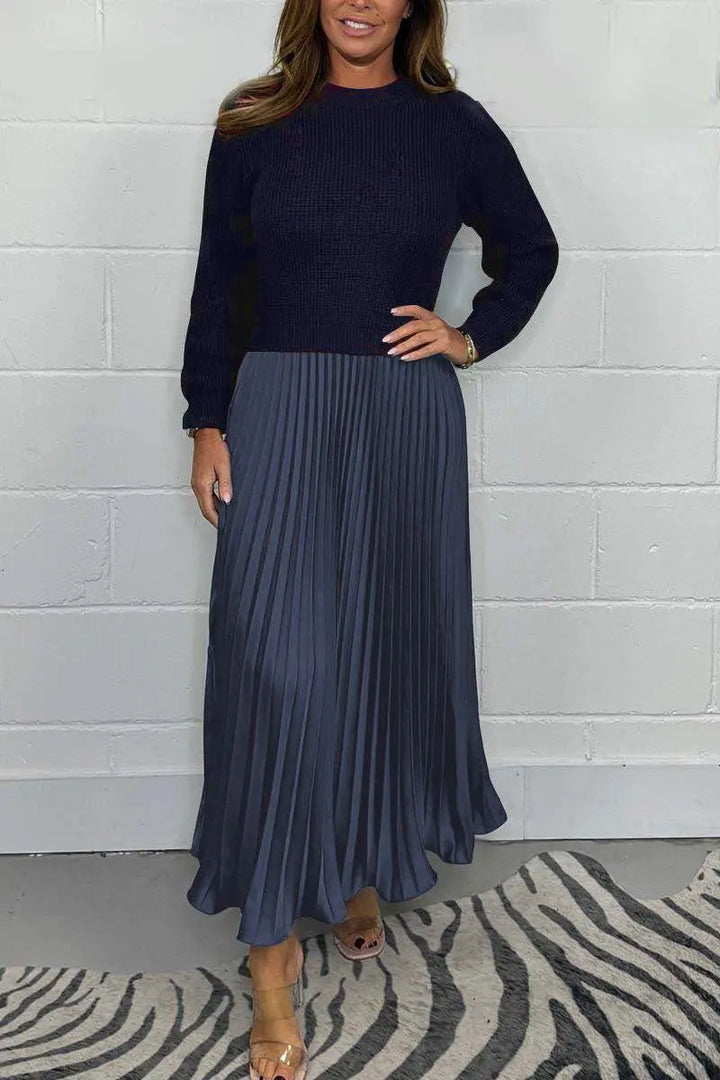 Claudia - Maxi dress with sweater and pleated skirt Clara Monroe