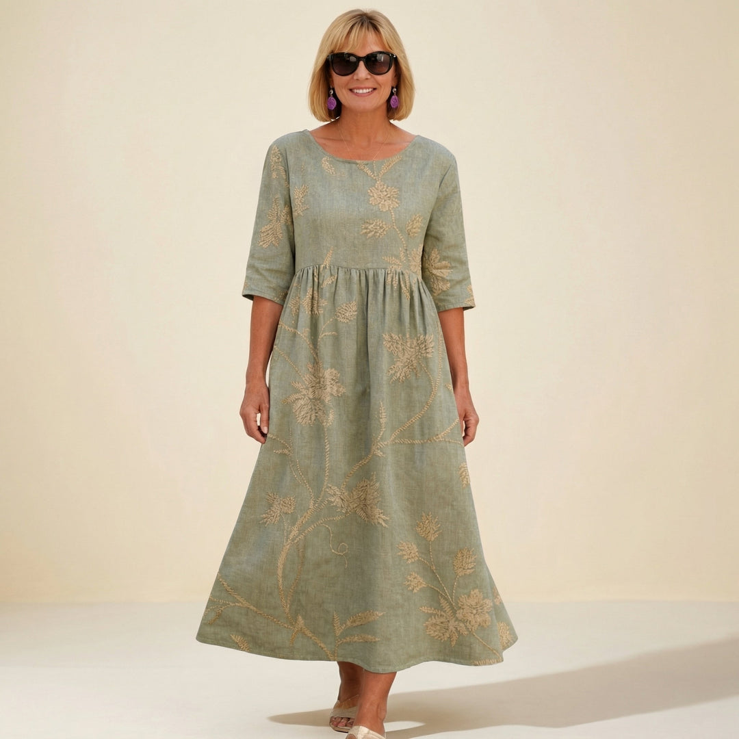 Susan | Floral Dress with a Summer Vibe