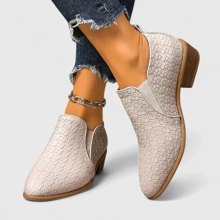 Violeandra | Orthopedic Shoes Clara Monroe