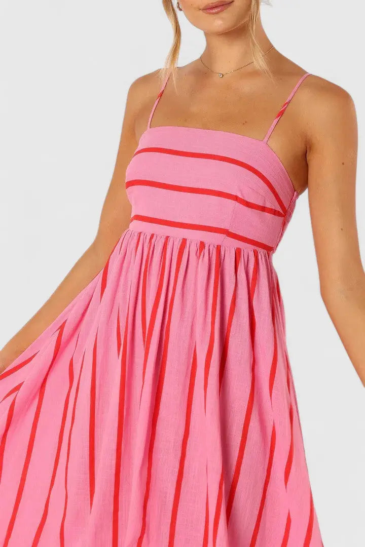 Ilyanthe | Elegant Maxi Dress Clara Monroe